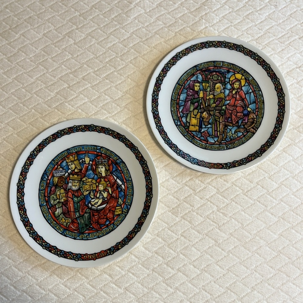 2 D'Arceau Limoges Christmas plates, Noel Vitrail Three Kings/Mary, 1979 & 1977